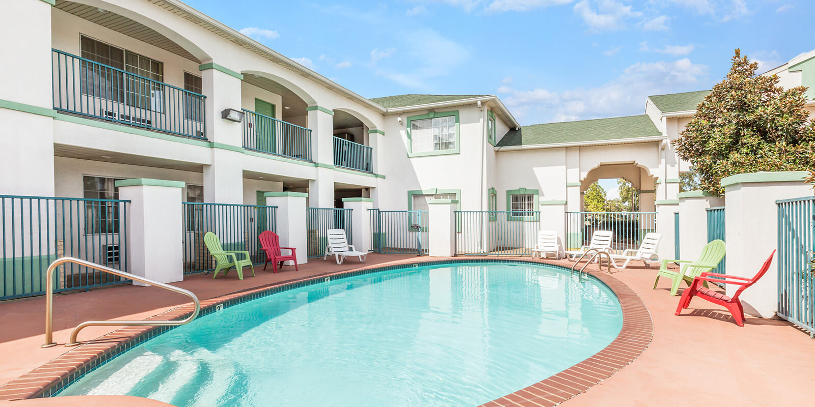 Best Budget hotel in Palestine Texas